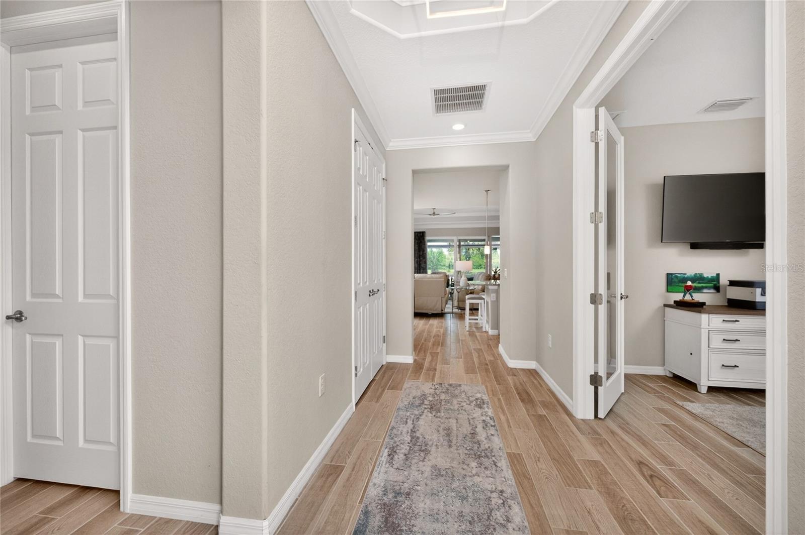 Image 18 of 62 For 25180 Longmeadow Drive