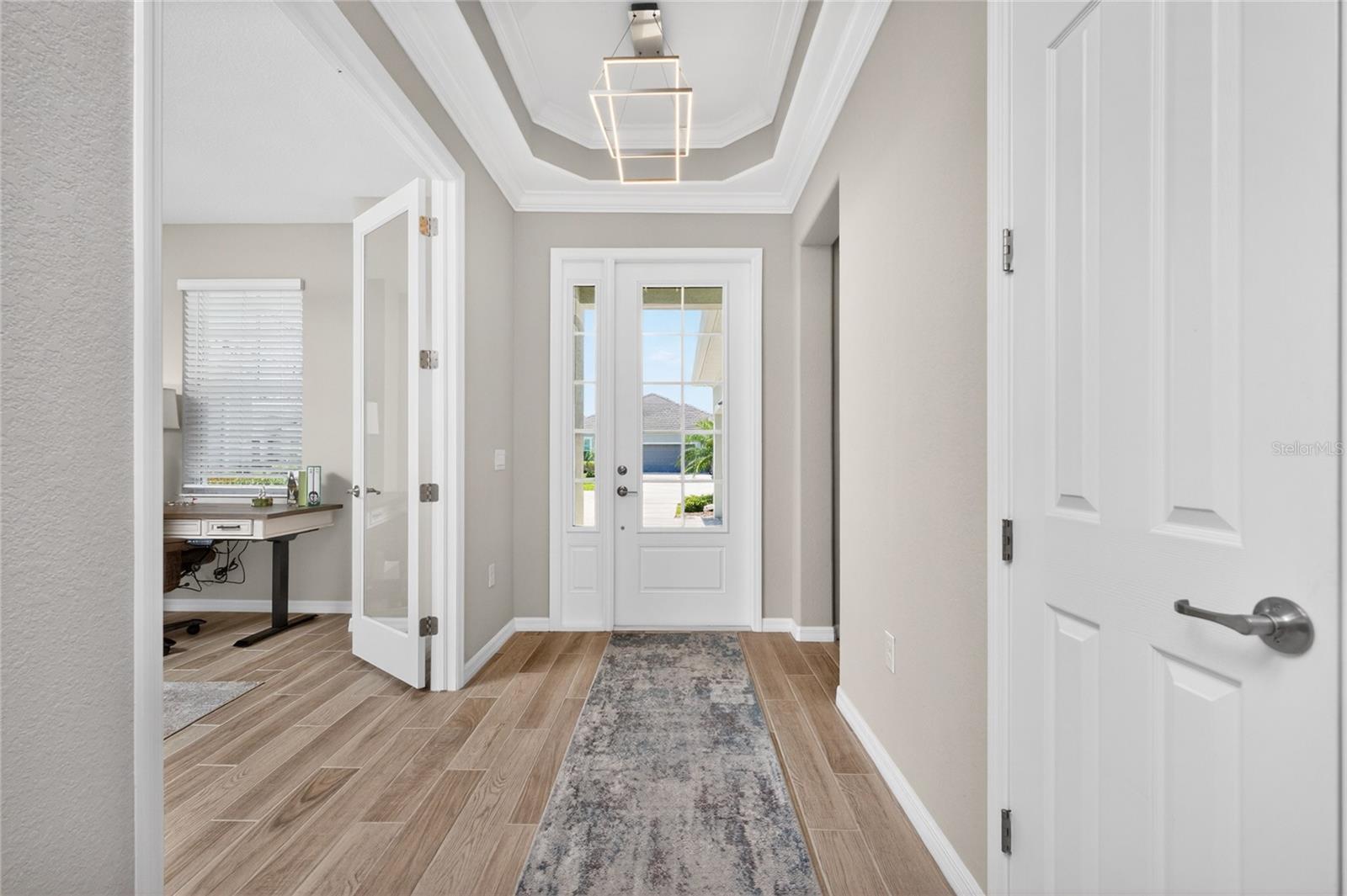 Image 19 of 62 For 25180 Longmeadow Drive