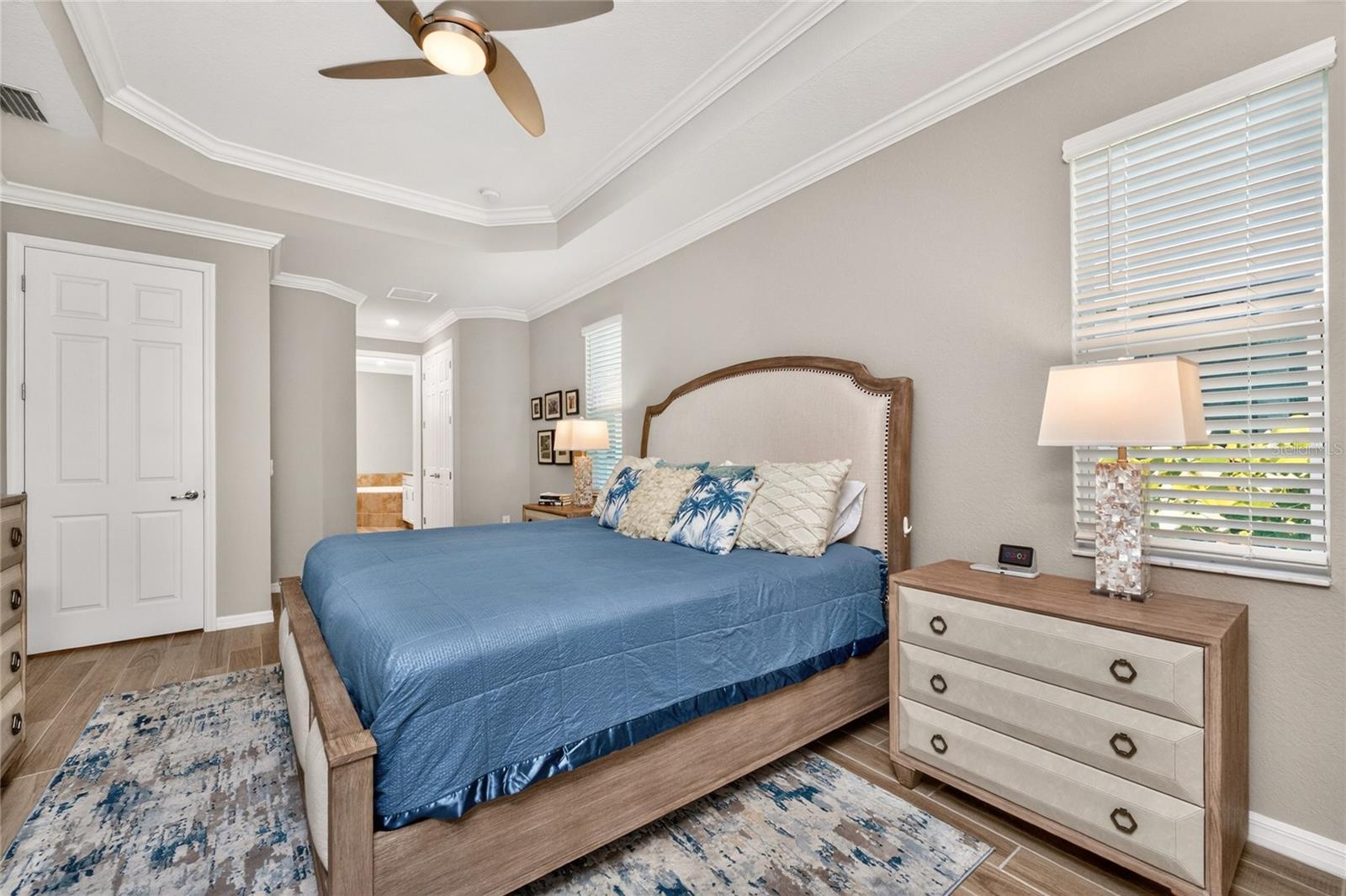 Image 23 of 62 For 25180 Longmeadow Drive