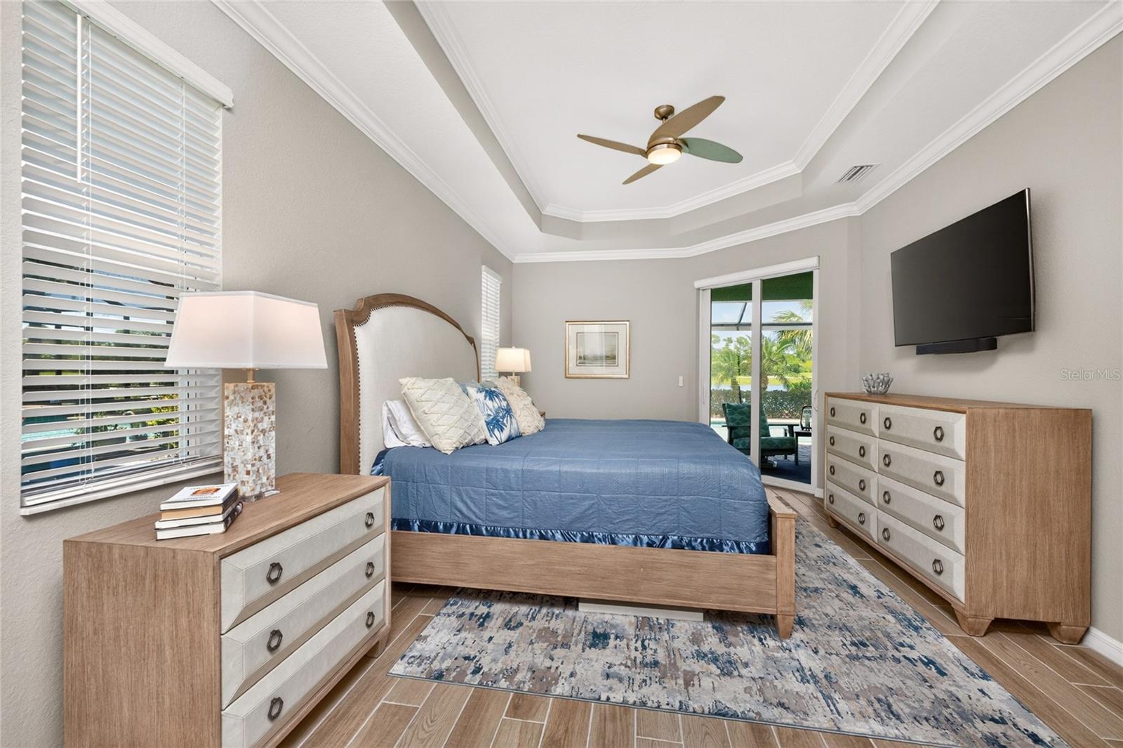 Image 24 of 62 For 25180 Longmeadow Drive