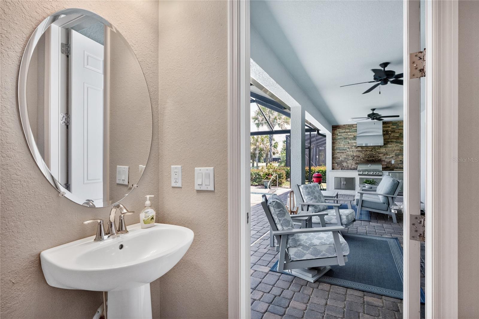 Image 38 of 62 For 25180 Longmeadow Drive