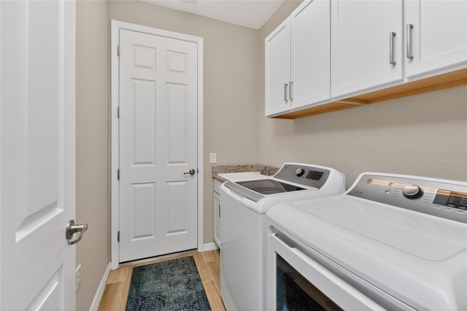 Image 44 of 62 For 25180 Longmeadow Drive