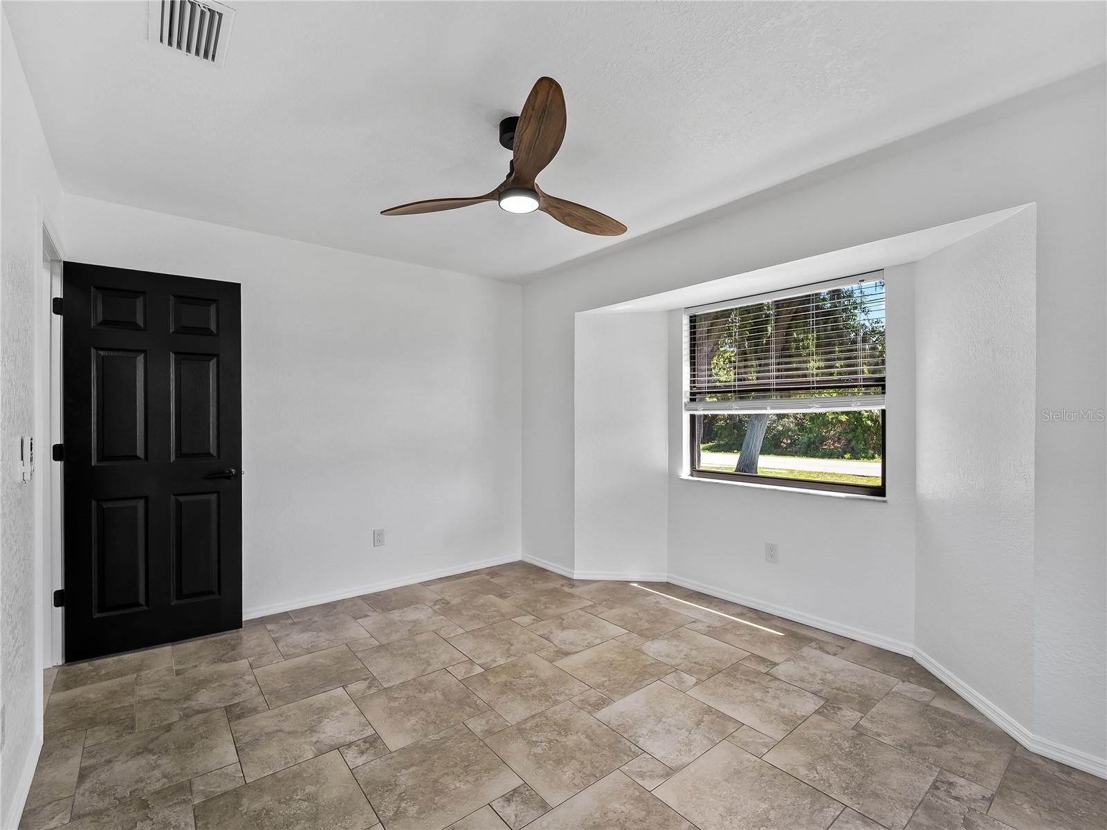 Image 18 of 51 For 1609 Kirkwood Street