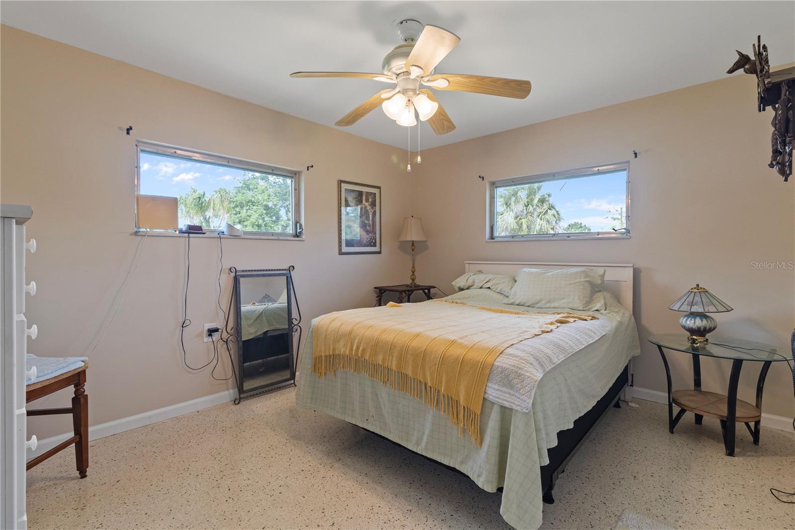 Image 14 of 24 For 4020 Palm Drive