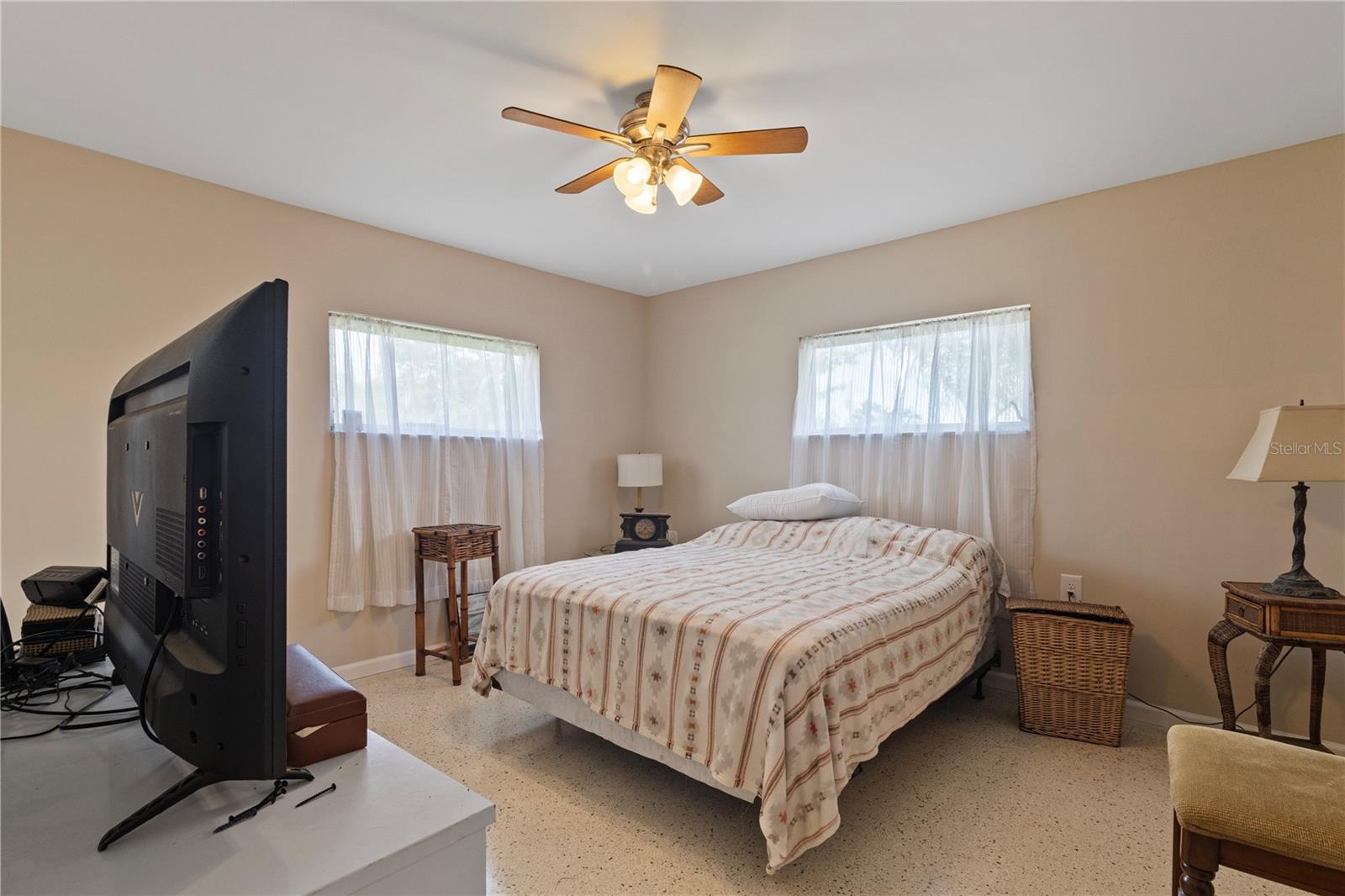 Image 16 of 24 For 4020 Palm Drive