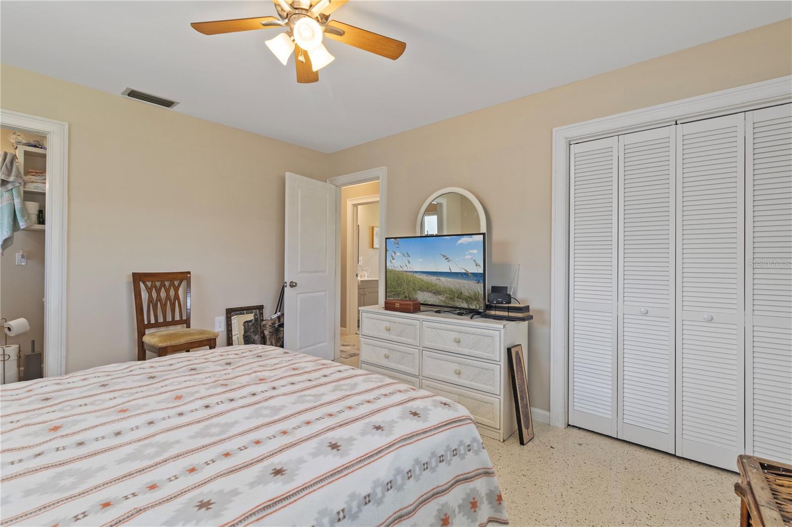 Image 18 of 24 For 4020 Palm Drive