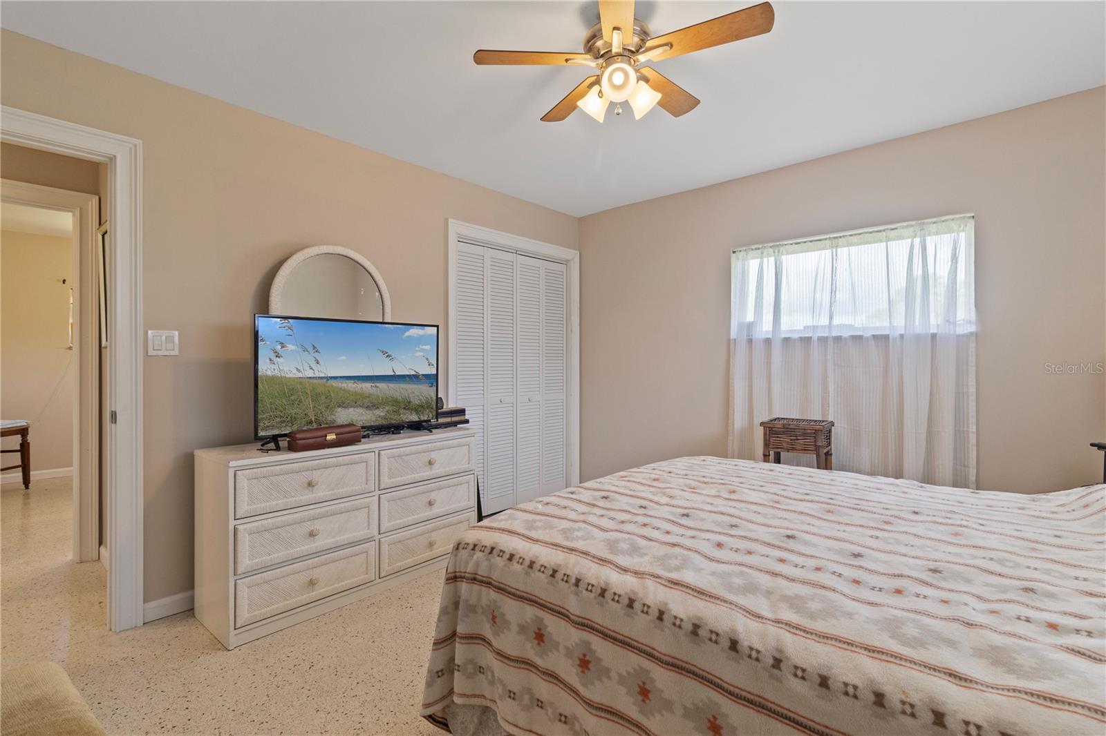 Image 19 of 24 For 4020 Palm Drive