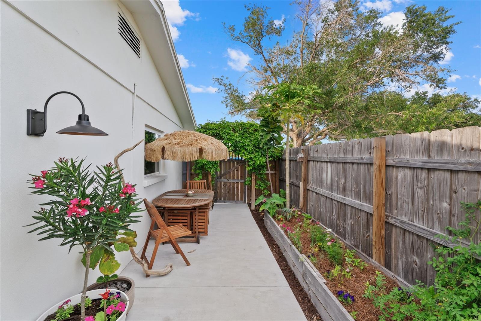 Image 3 of 48 For 3870 Sterling Road