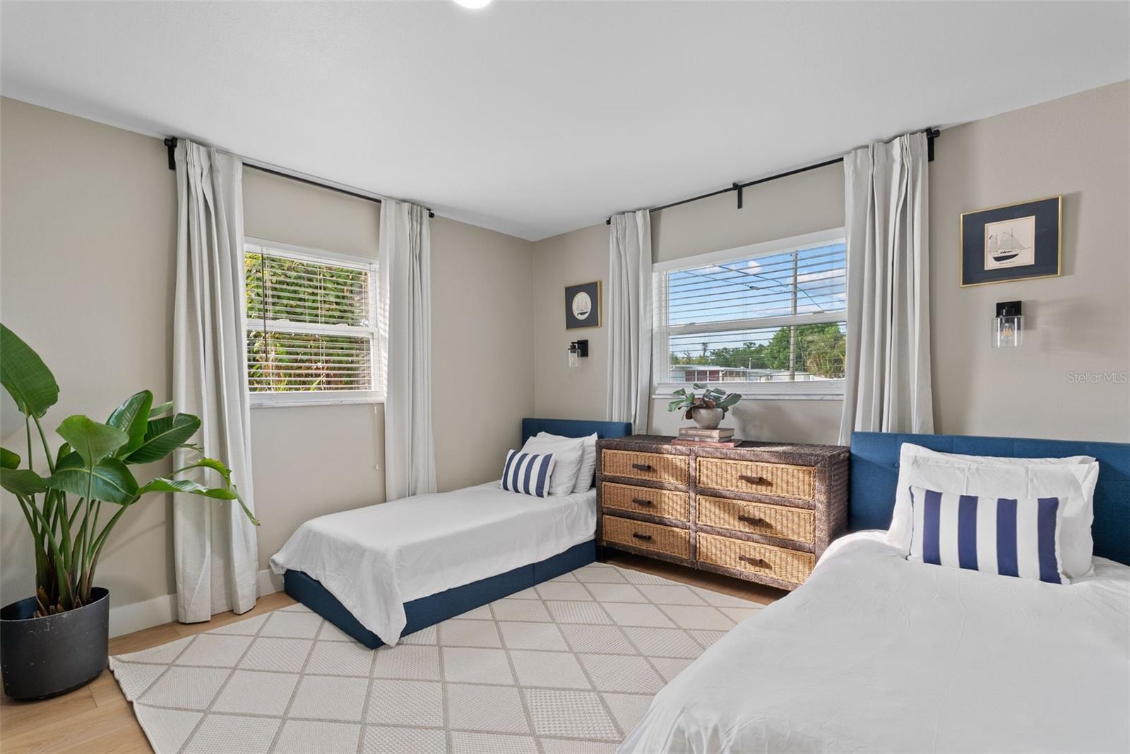 Image 32 of 48 For 3870 Sterling Road