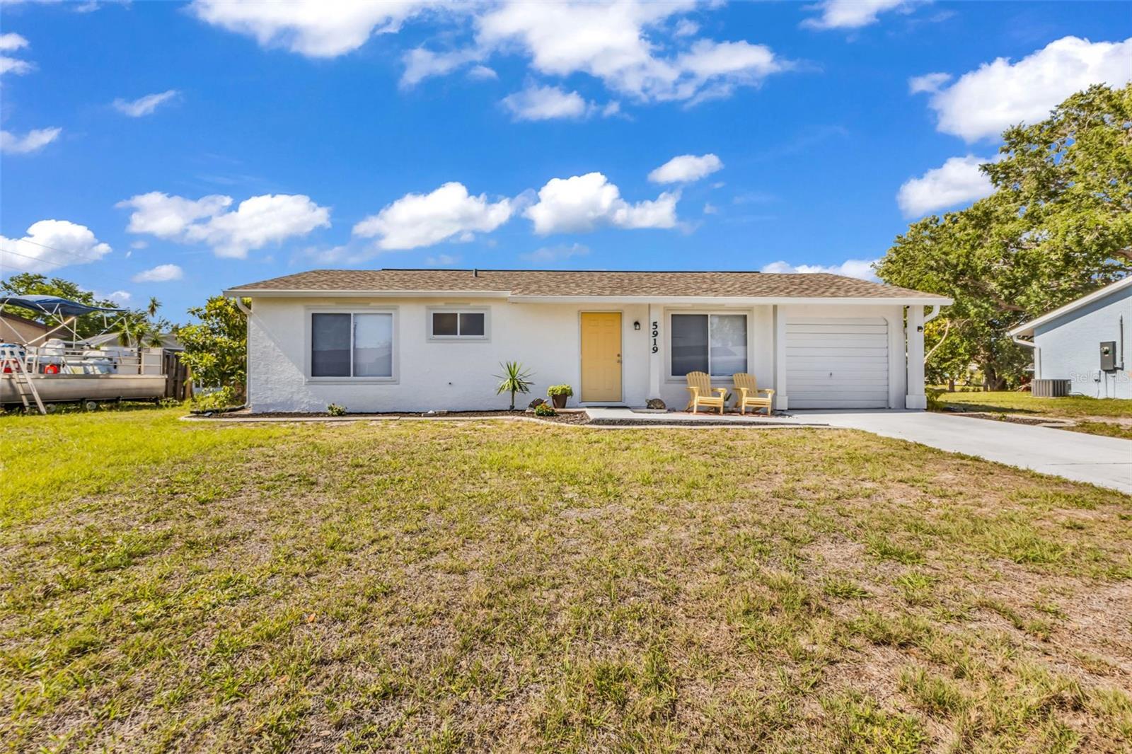 Image 3 of 28 For 5919 Hobhill Avenue