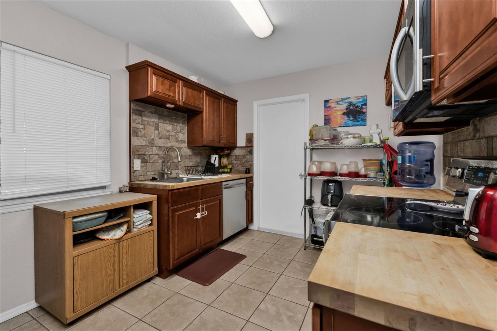 Image 8 of 28 For 5919 Hobhill Avenue