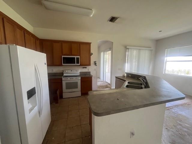 Image 12 of 20 For 5566 Lavender Avenue