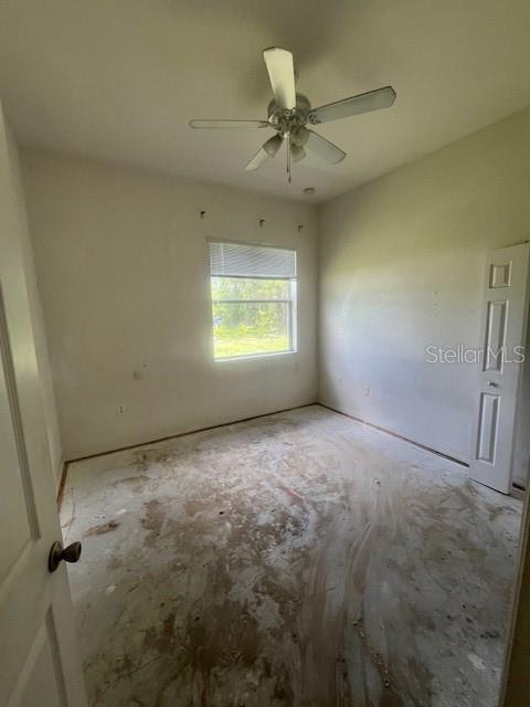 Image 16 of 20 For 5566 Lavender Avenue