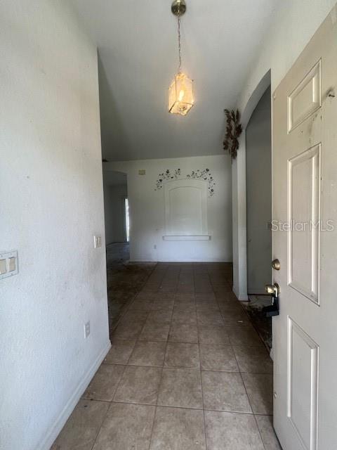 Image 2 of 20 For 5566 Lavender Avenue