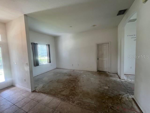 Image 3 of 20 For 5566 Lavender Avenue