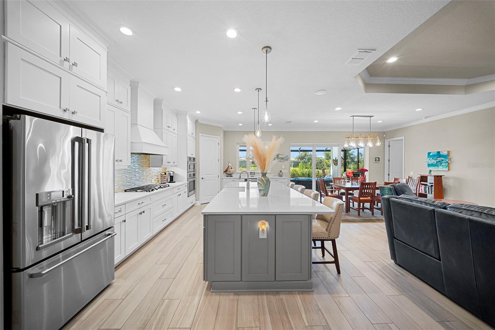 Image 10 of 72 For 21244 Holmes Circle