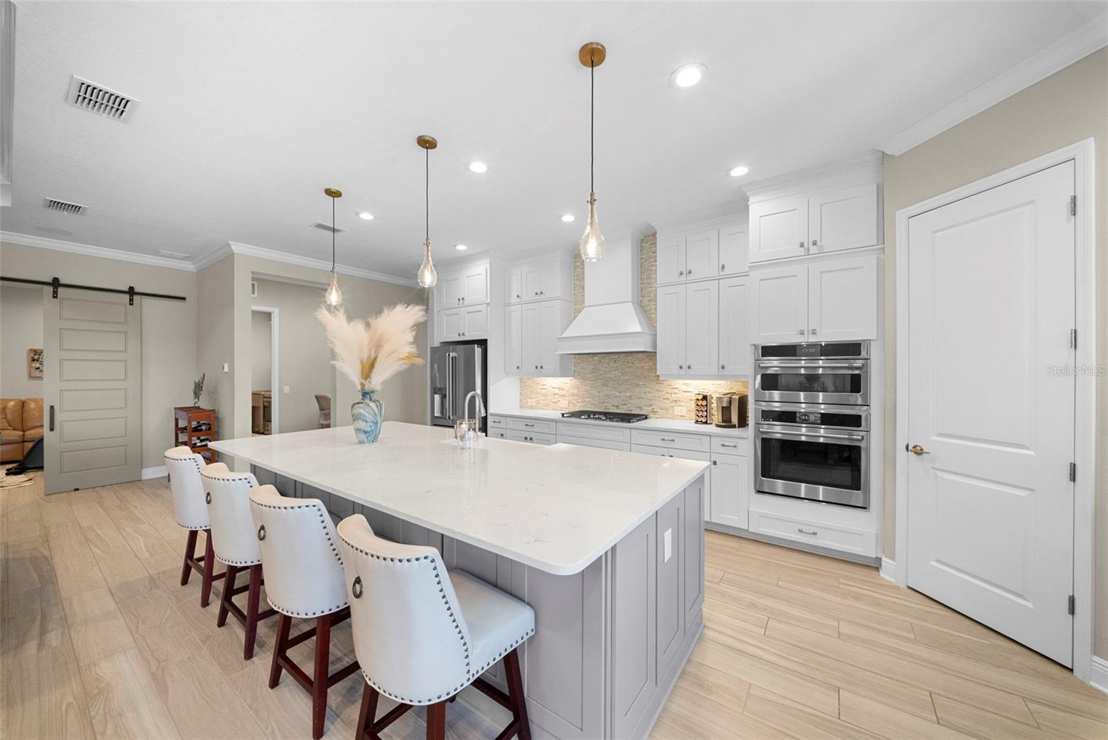 Image 16 of 72 For 21244 Holmes Circle