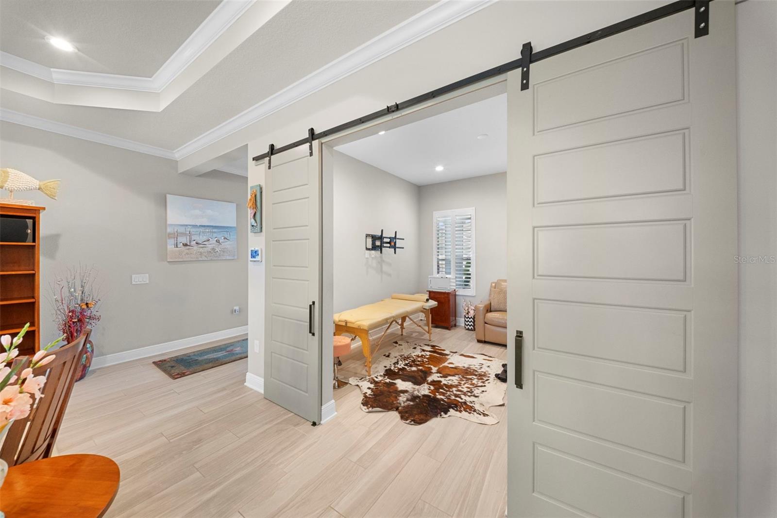 Image 22 of 72 For 21244 Holmes Circle