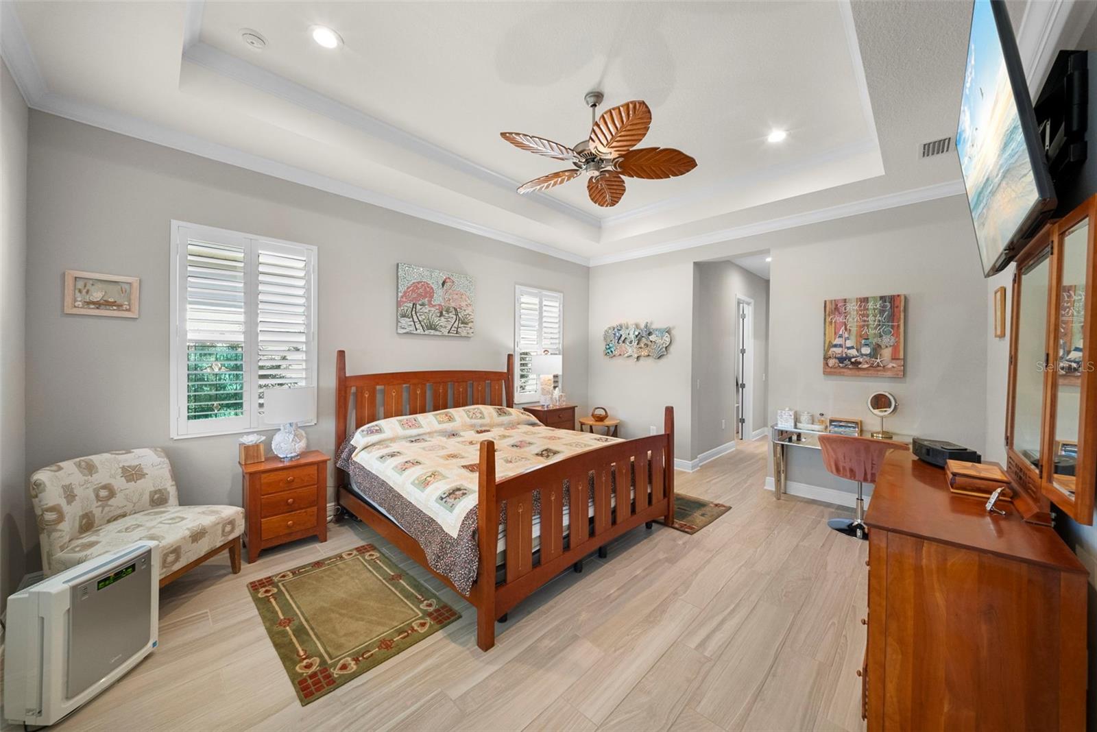 Image 31 of 72 For 21244 Holmes Circle