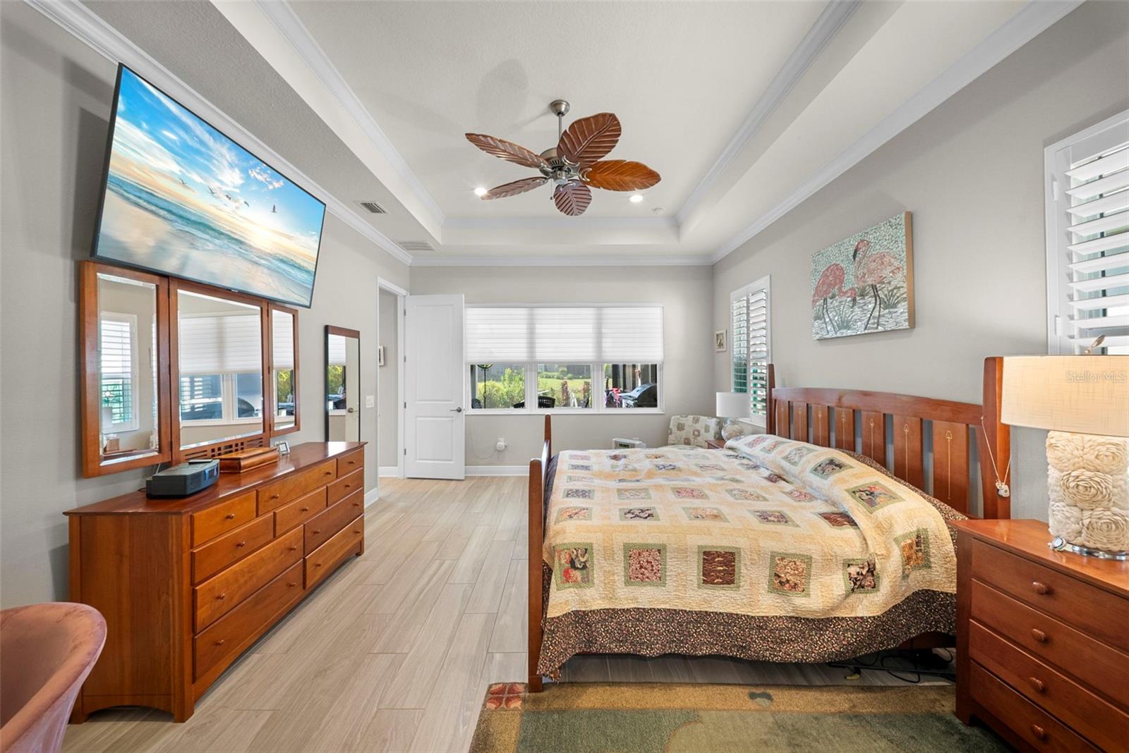 Image 32 of 72 For 21244 Holmes Circle