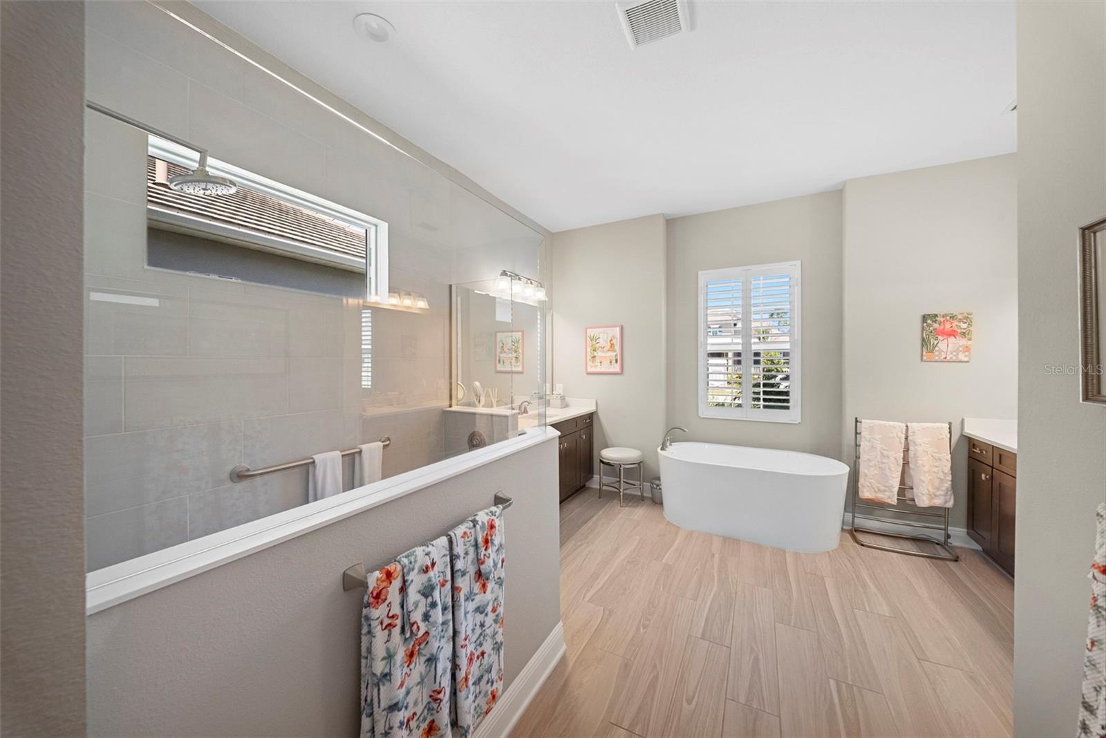 Image 41 of 72 For 21244 Holmes Circle