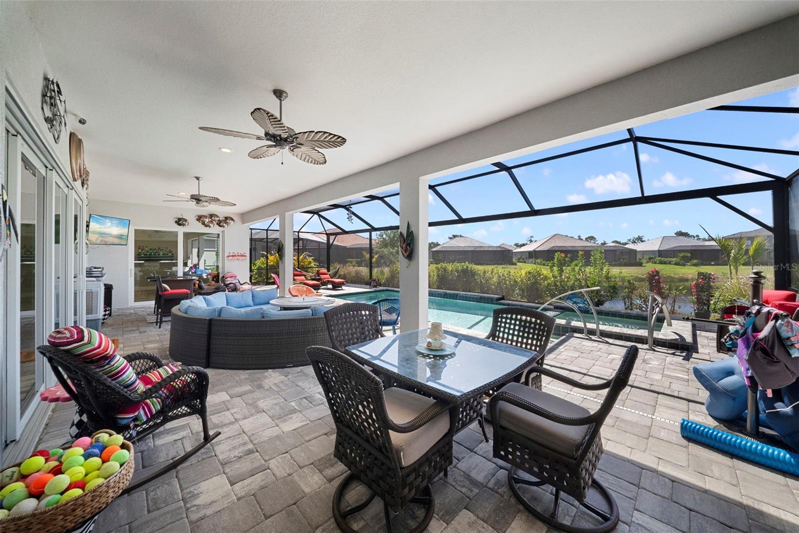 Image 47 of 72 For 21244 Holmes Circle