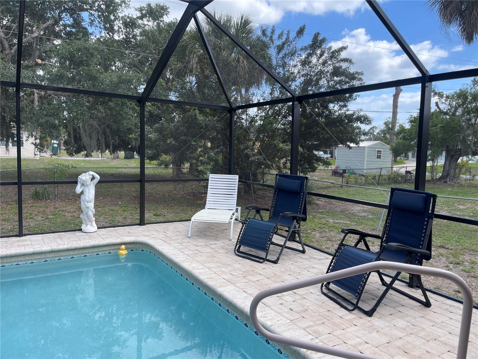 Image 30 of 41 For 5662 Salford Boulevard