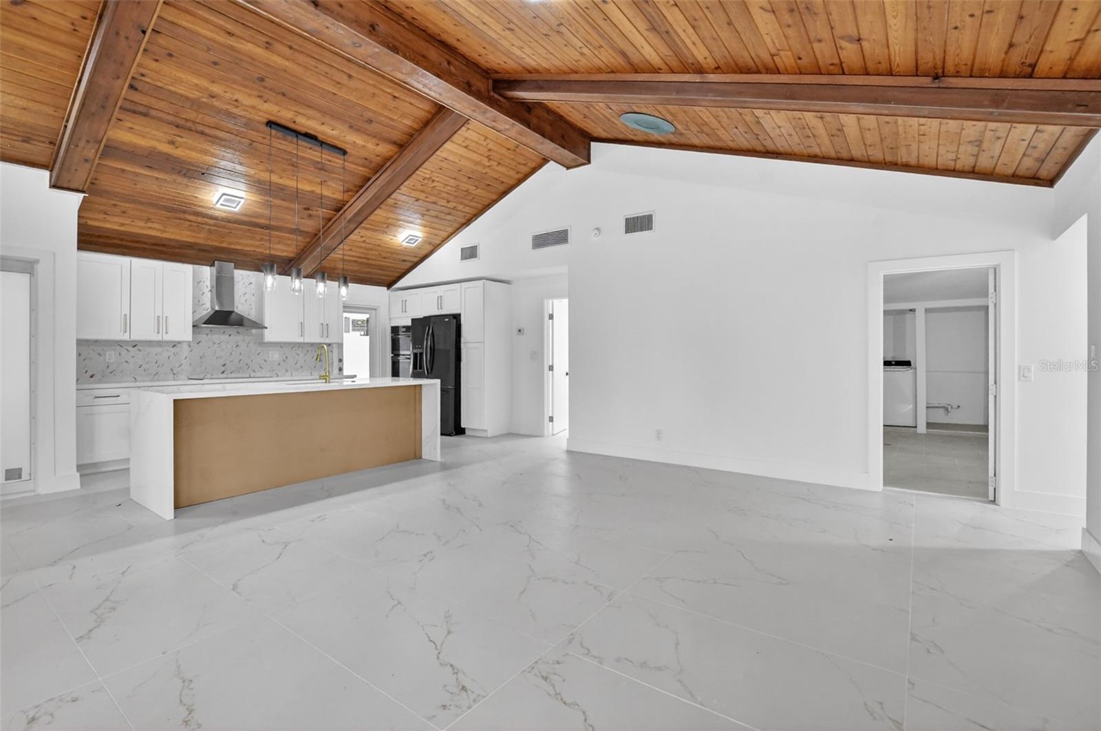 Image 14 of 62 For 4701 1st Place