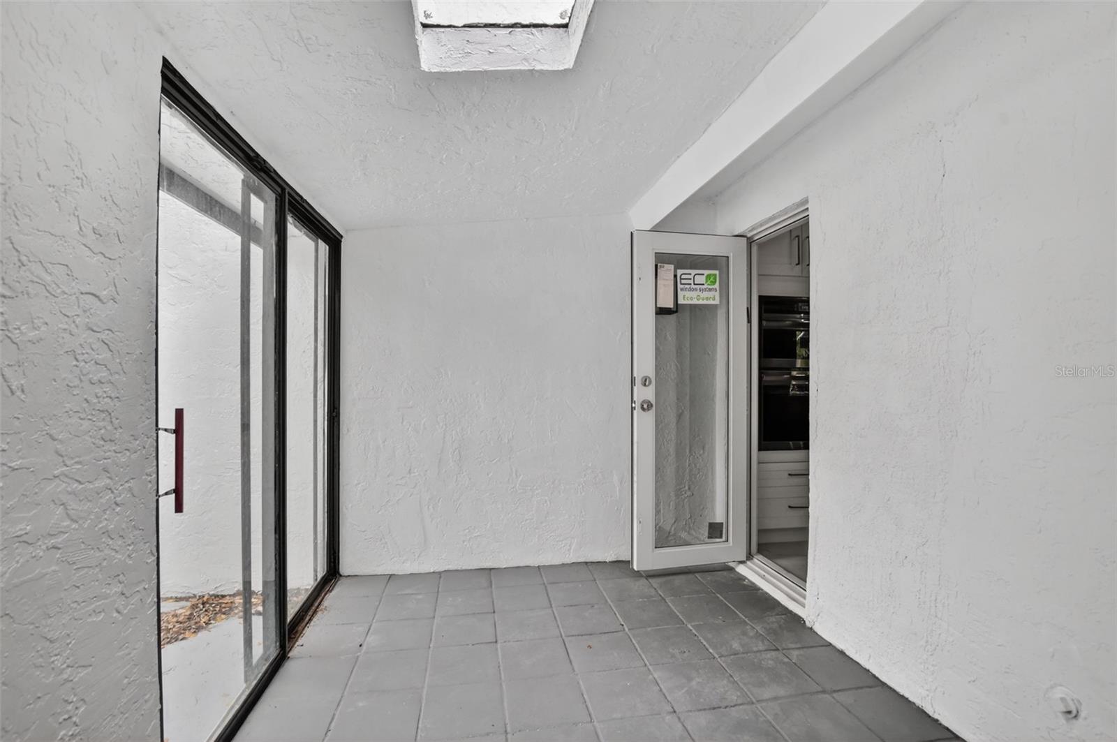 Image 42 of 62 For 4701 1st Place