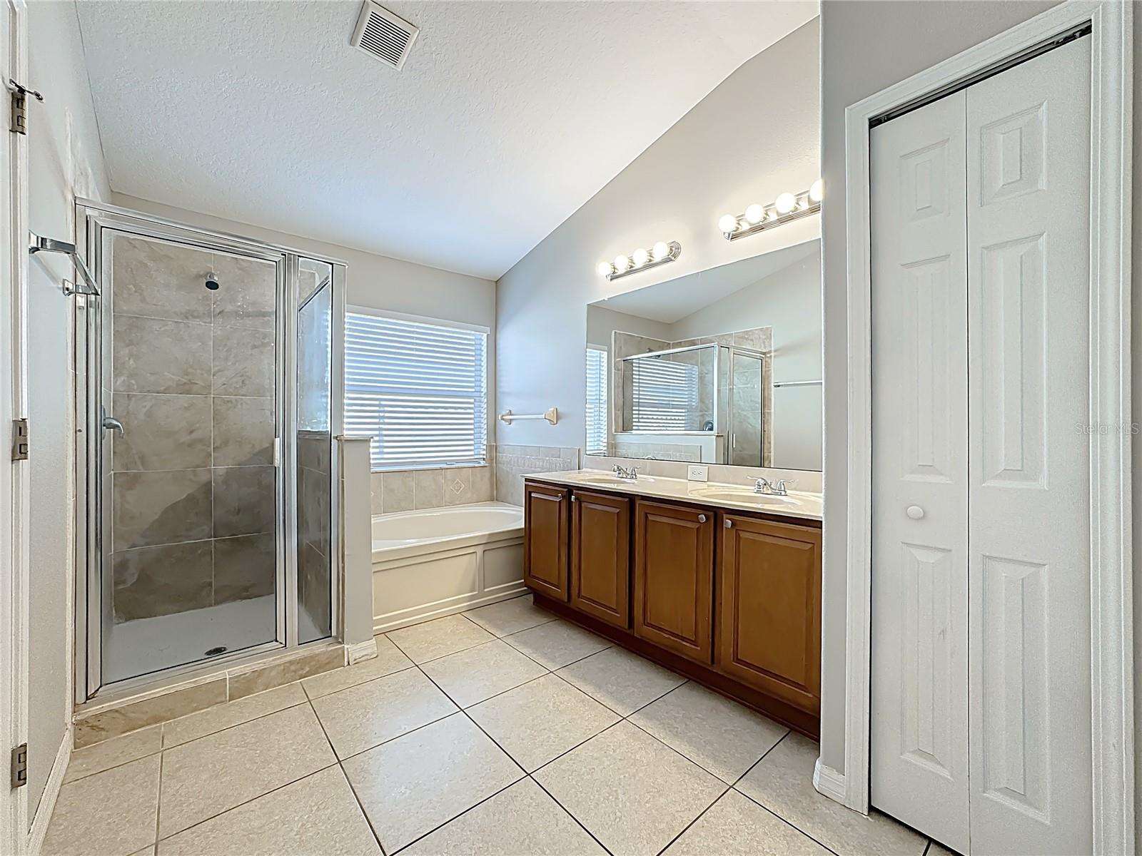 Image 18 of 25 For 15448 Long Cypress Drive