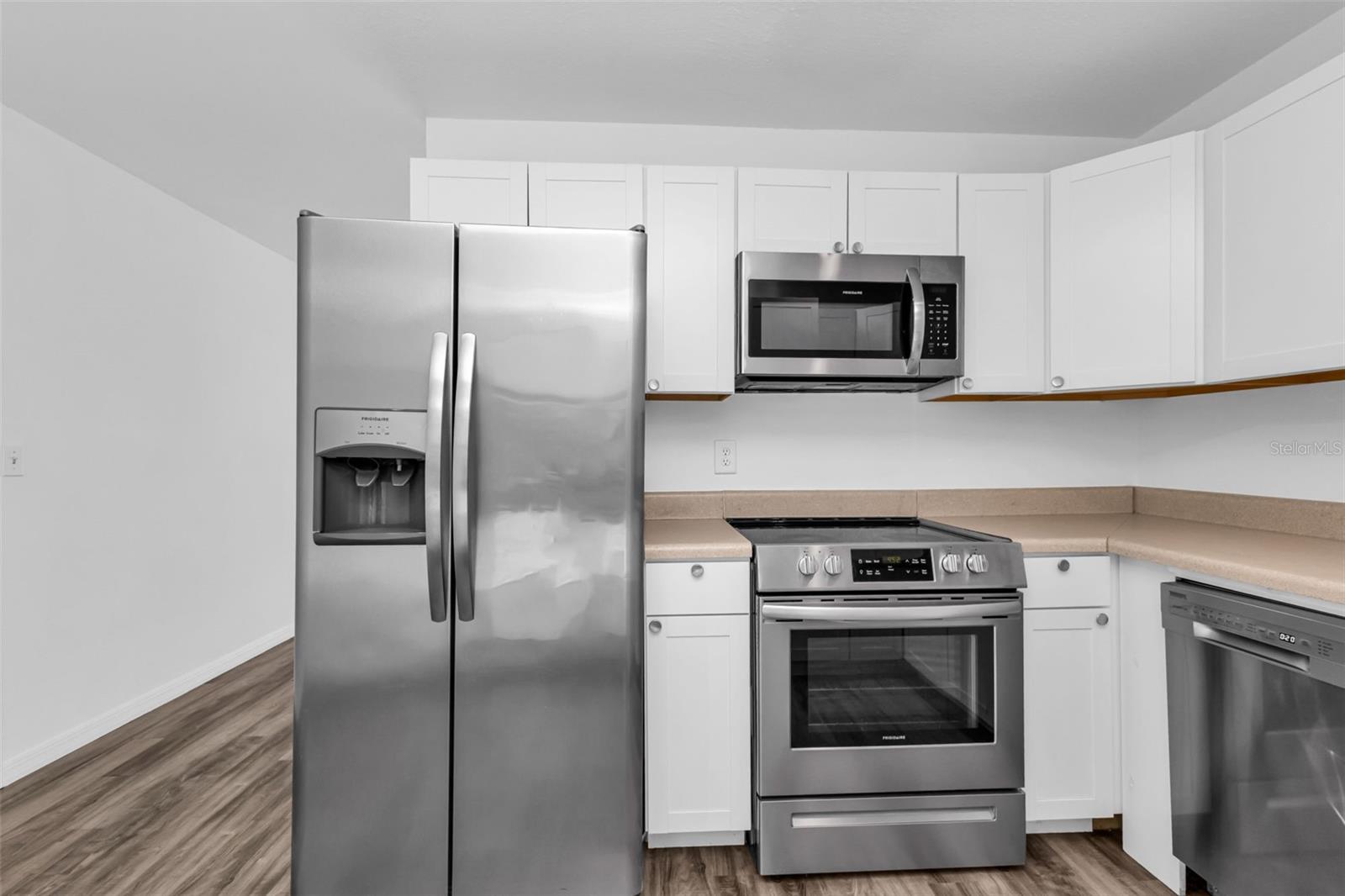 Image 13 of 70 For 6640 Electra Avenue