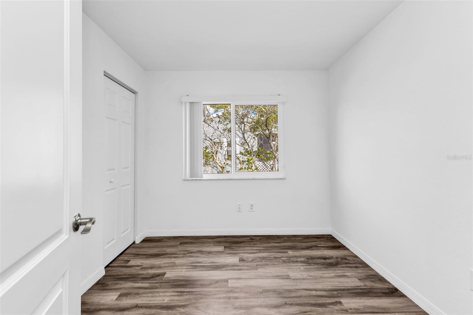 Image 18 of 70 For 6640 Electra Avenue