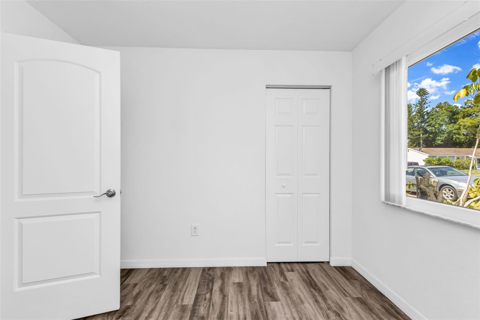 Image 19 of 70 For 6640 Electra Avenue