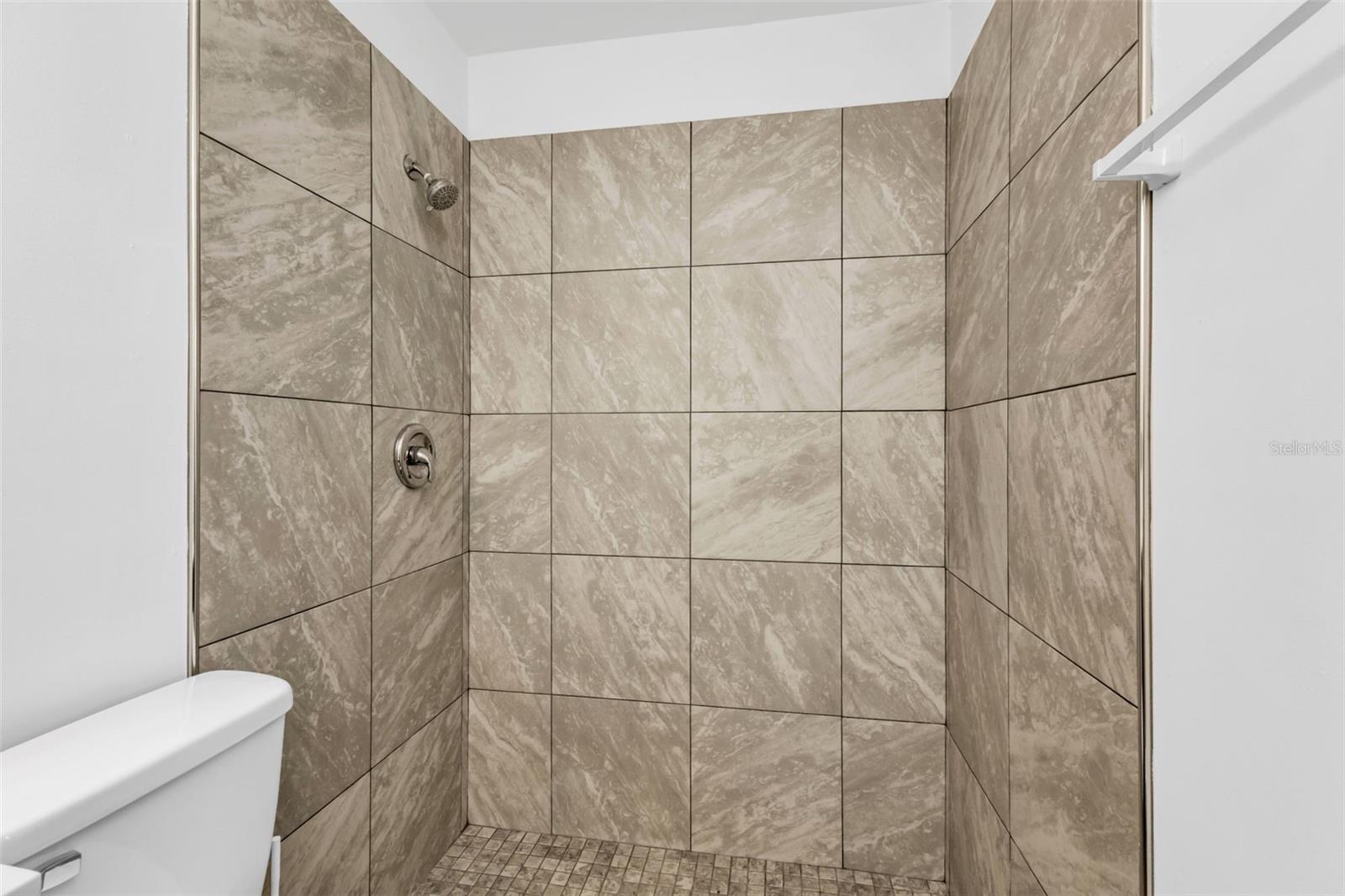 Image 26 of 70 For 6640 Electra Avenue