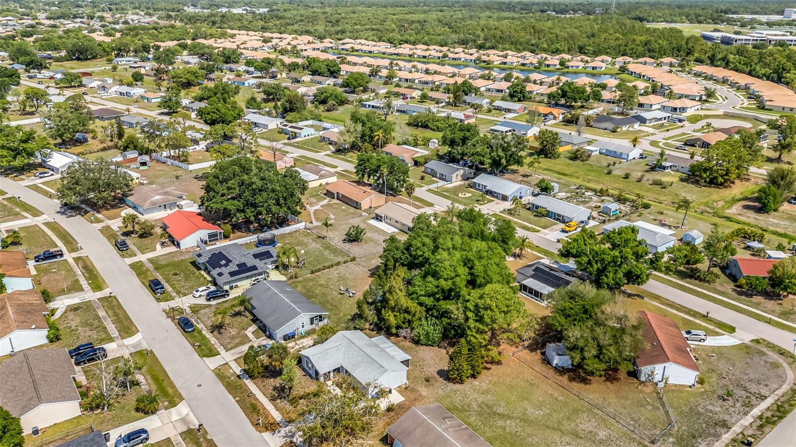 Image 44 of 70 For 6640 Electra Avenue