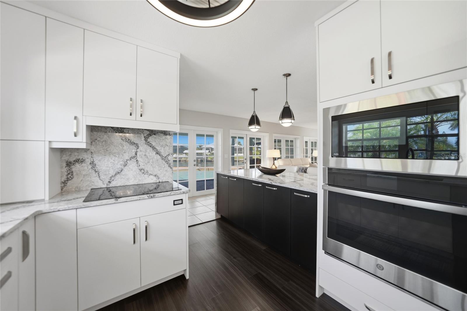 Image 10 of 31 For 374 Severin Road Se