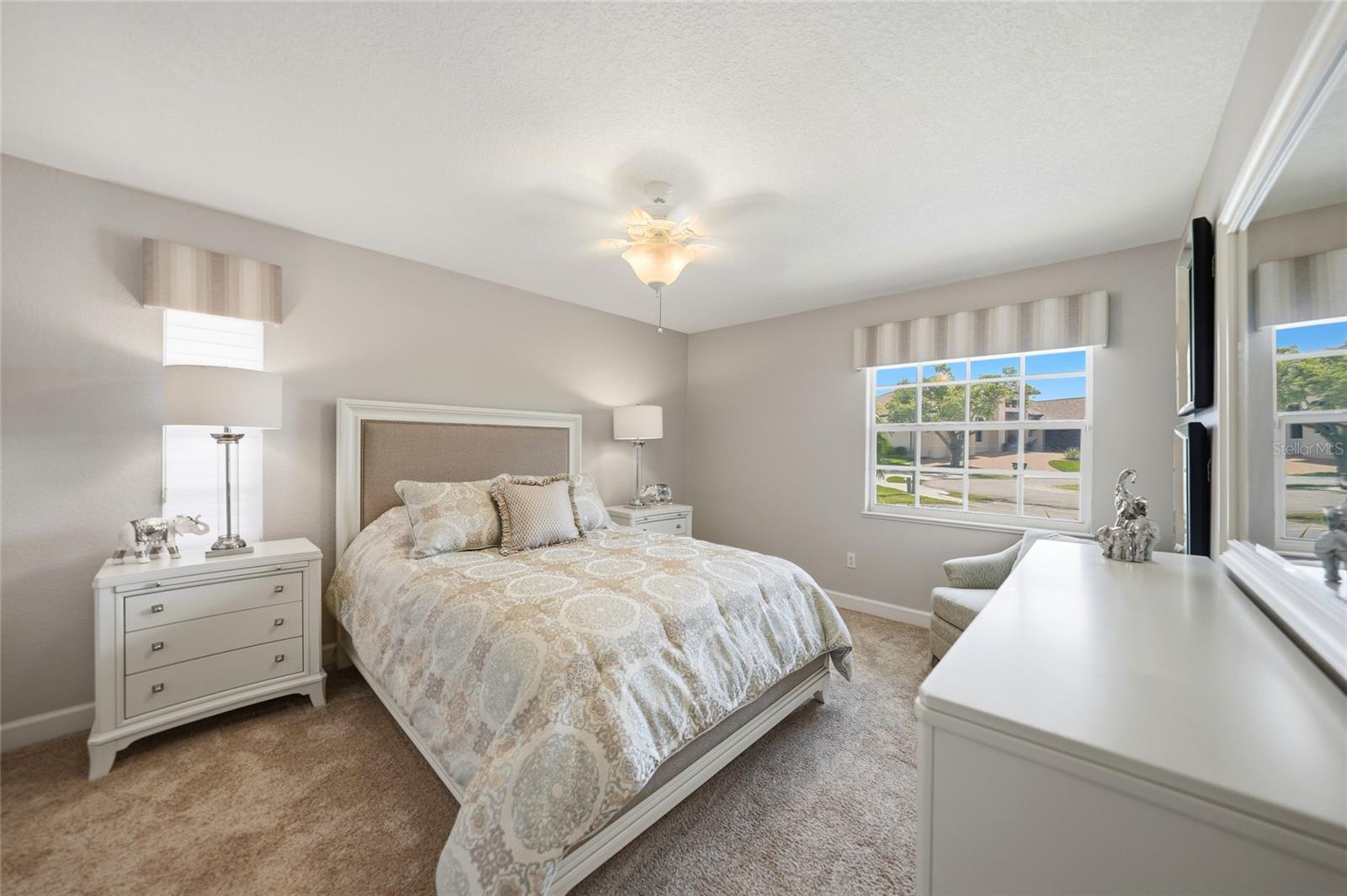 Image 19 of 31 For 374 Severin Road Se