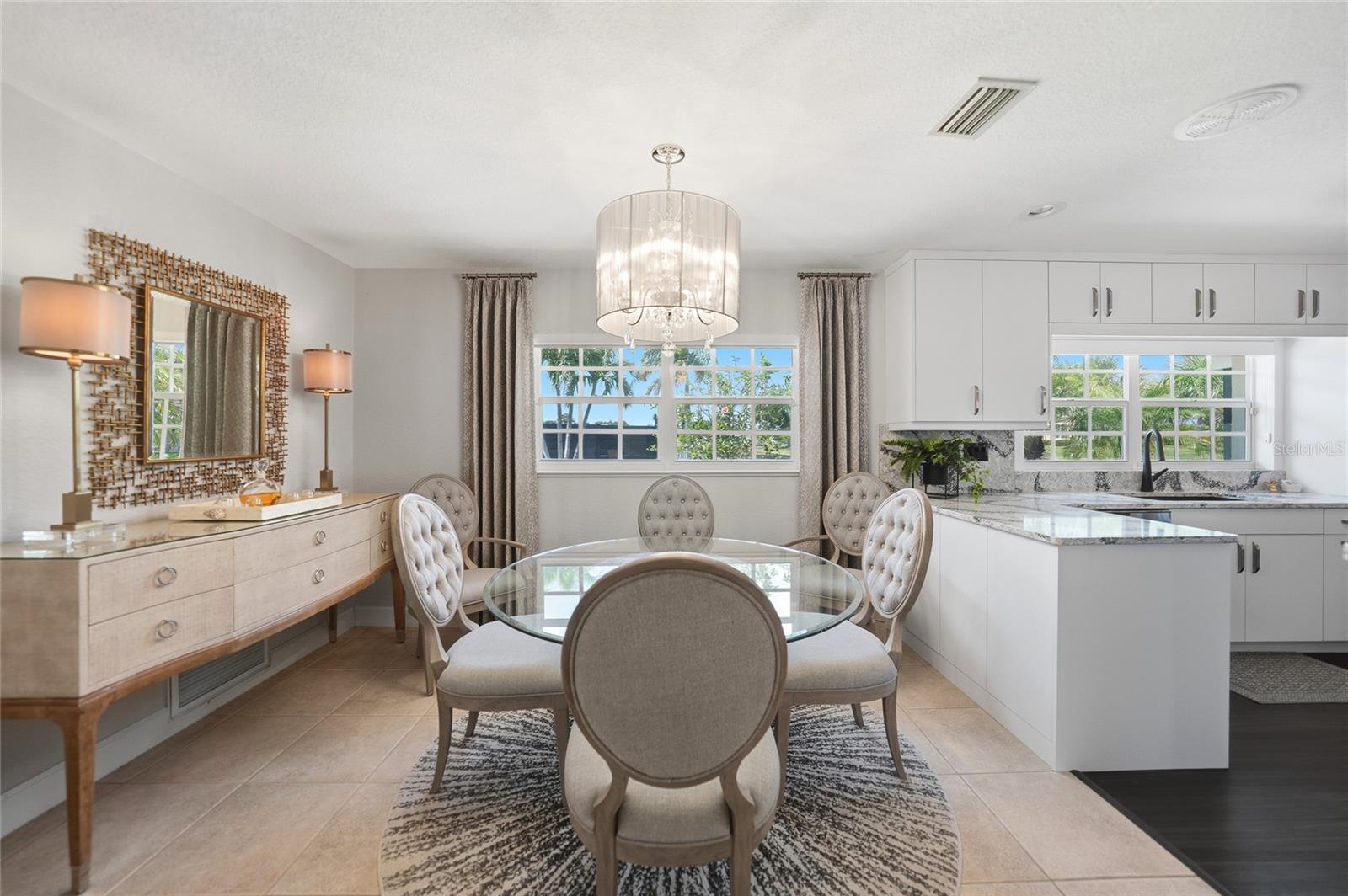 Image 7 of 31 For 374 Severin Road Se