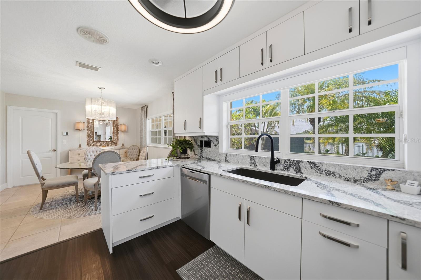 Image 8 of 31 For 374 Severin Road Se