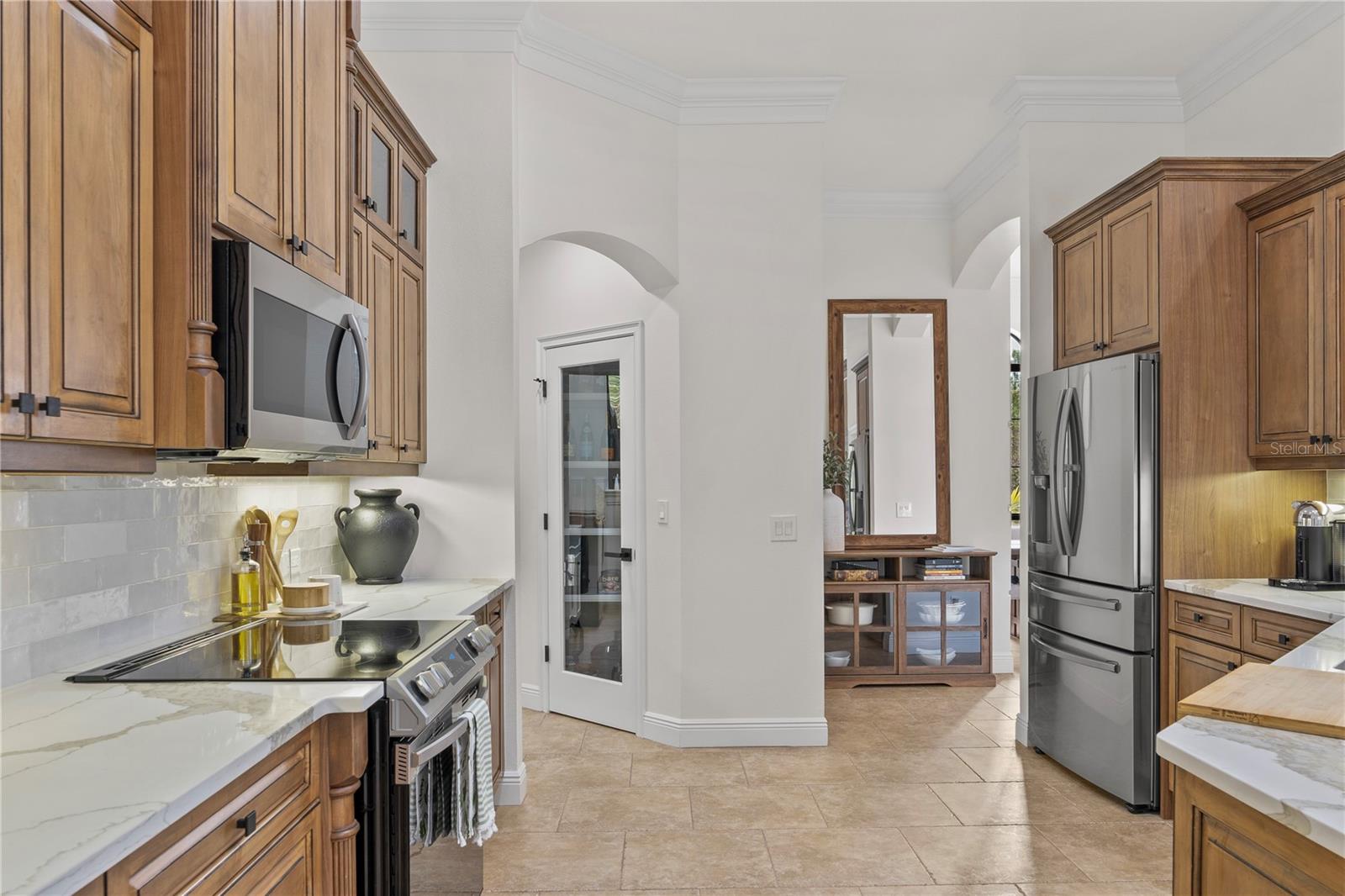 Image 23 of 51 For 3393 Haberland Boulevard