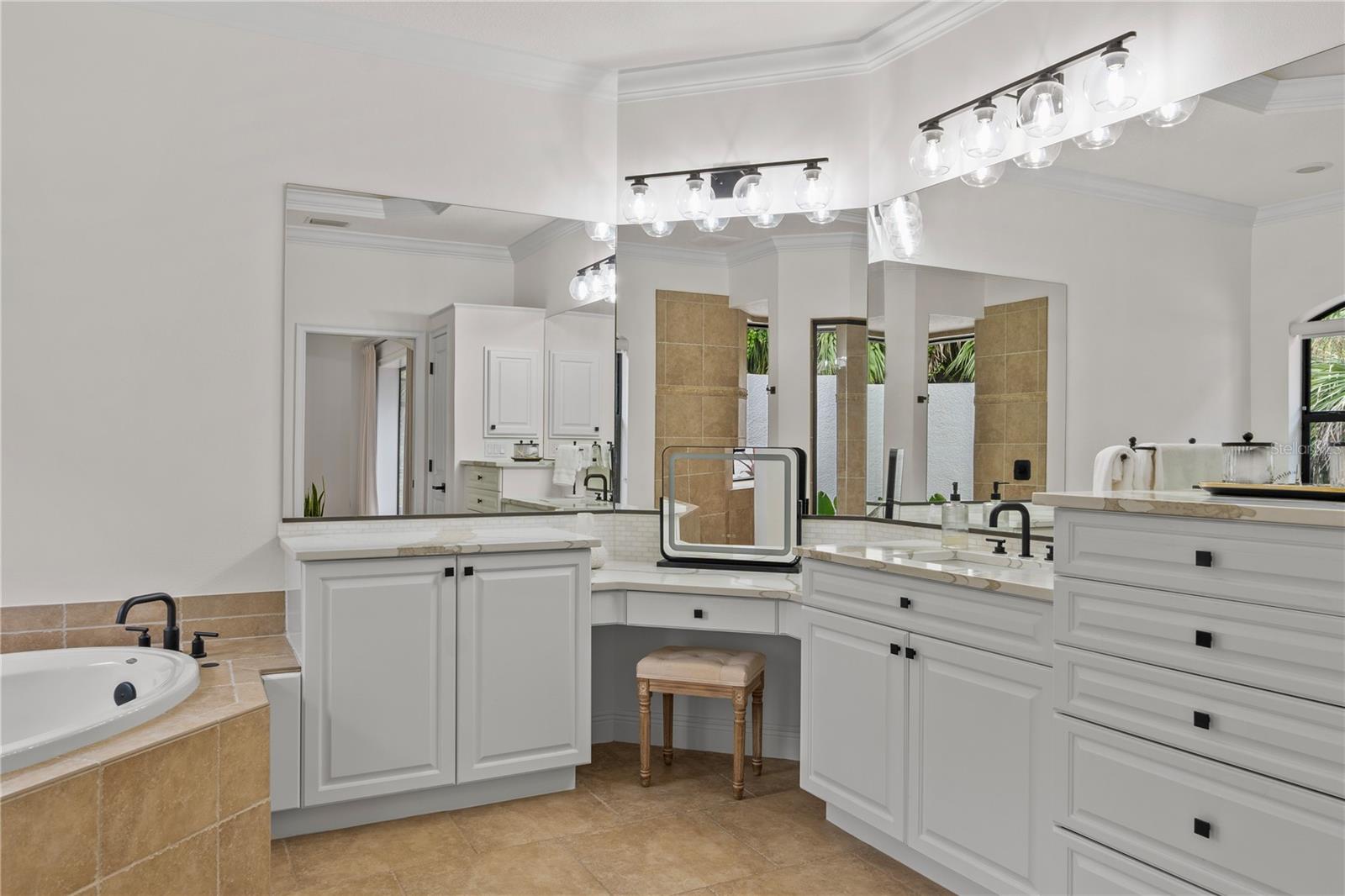 Image 30 of 51 For 3393 Haberland Boulevard