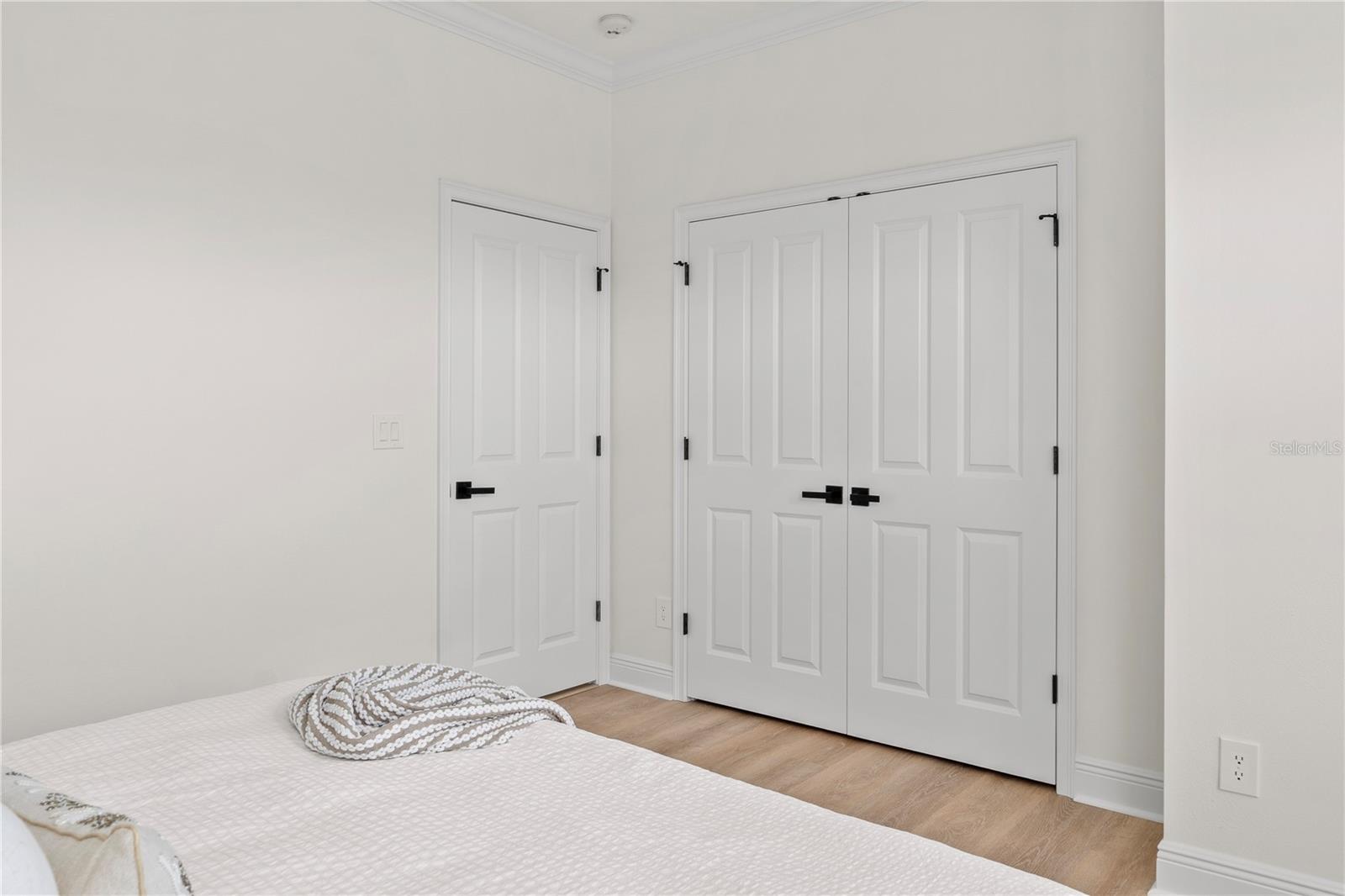 Image 35 of 51 For 3393 Haberland Boulevard