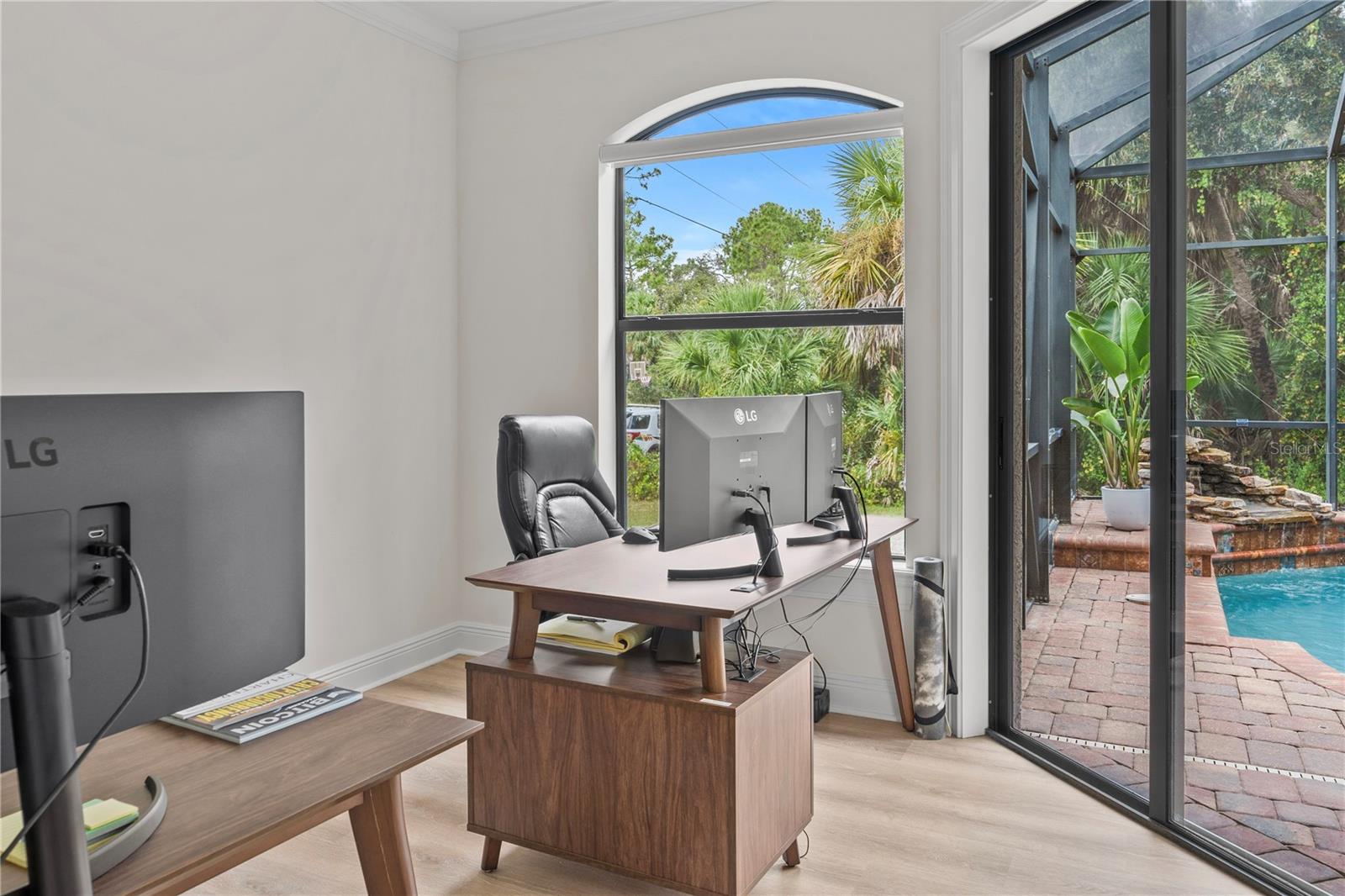 Image 38 of 51 For 3393 Haberland Boulevard