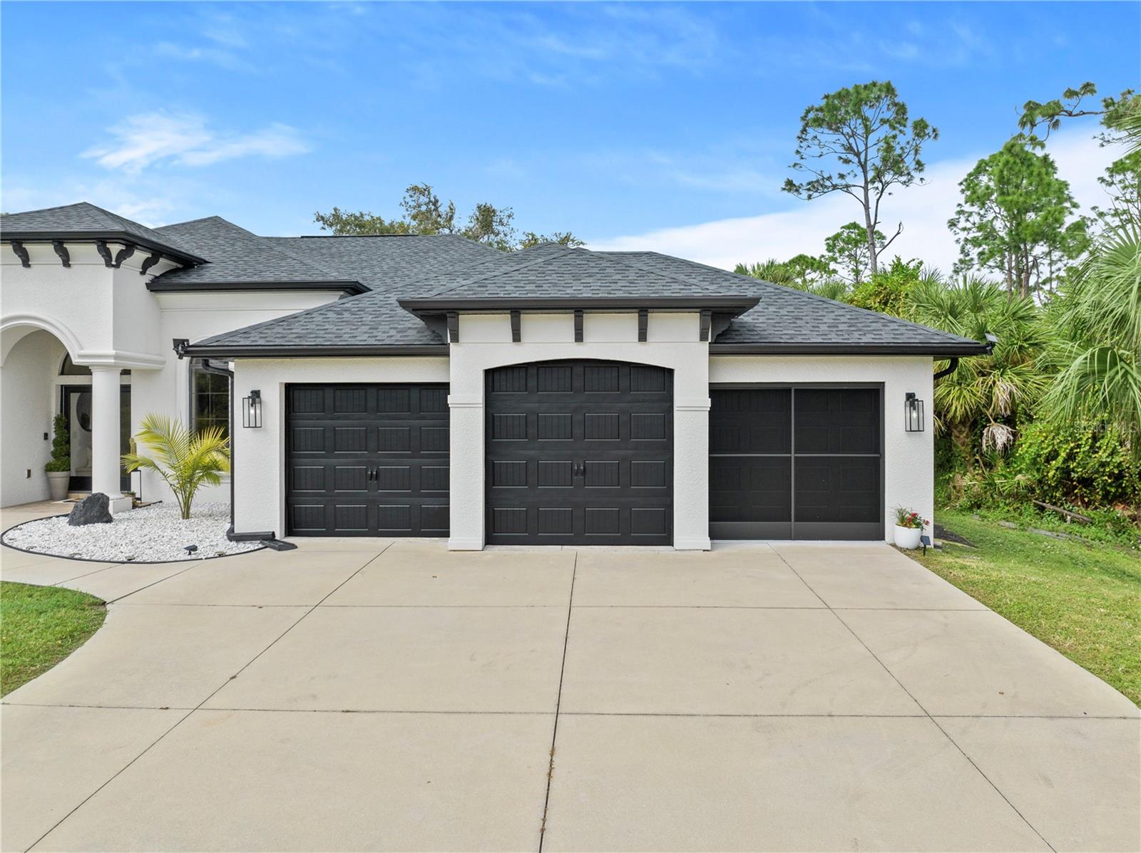 Image 5 of 51 For 3393 Haberland Boulevard