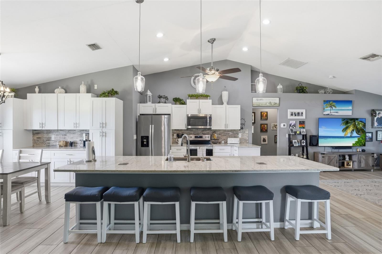 Image 11 of 40 For 123 29th Street