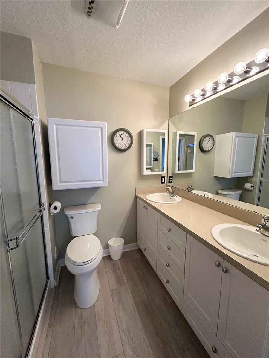 Image 26 of 56 For 19365 Water Oak Drive J107