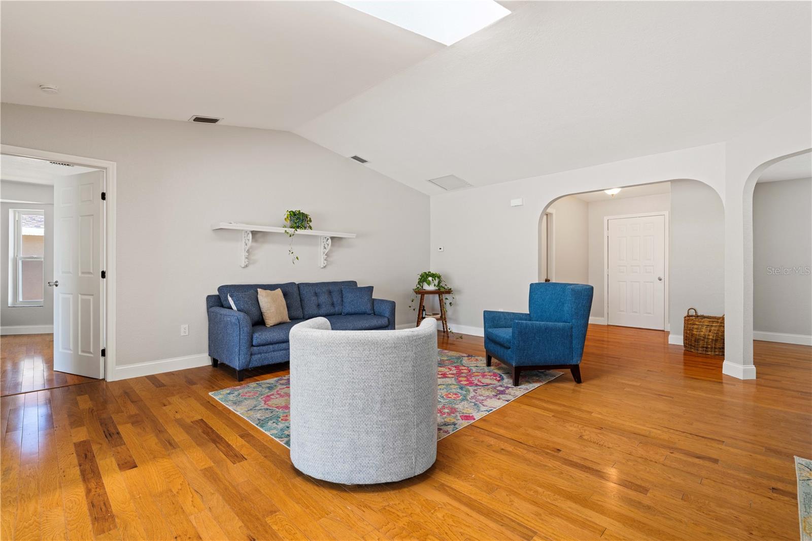 Image 18 of 53 For 1393 Vermouth Lane