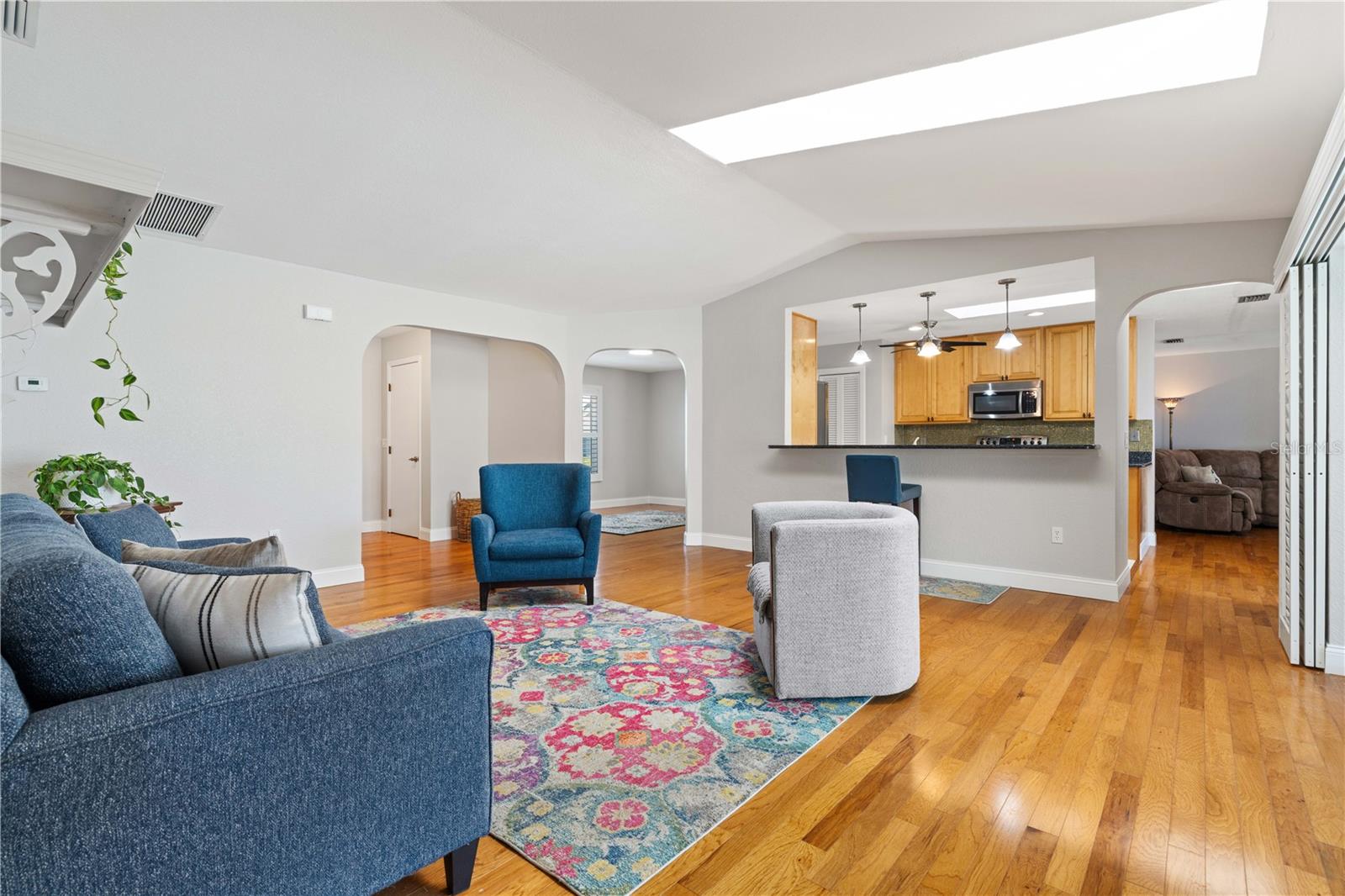 Image 3 of 53 For 1393 Vermouth Lane