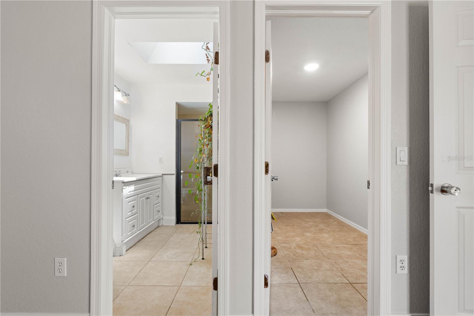 Image 33 of 53 For 1393 Vermouth Lane