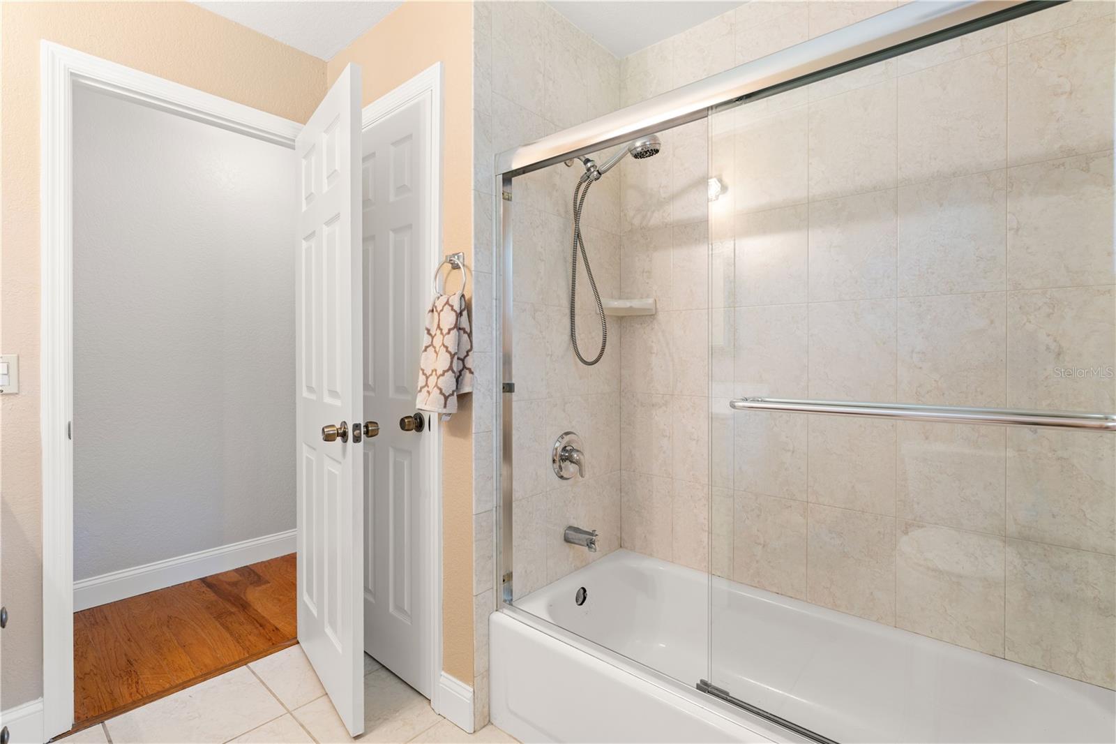 Image 39 of 53 For 1393 Vermouth Lane